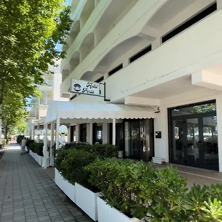 Perla Hotel 3*
